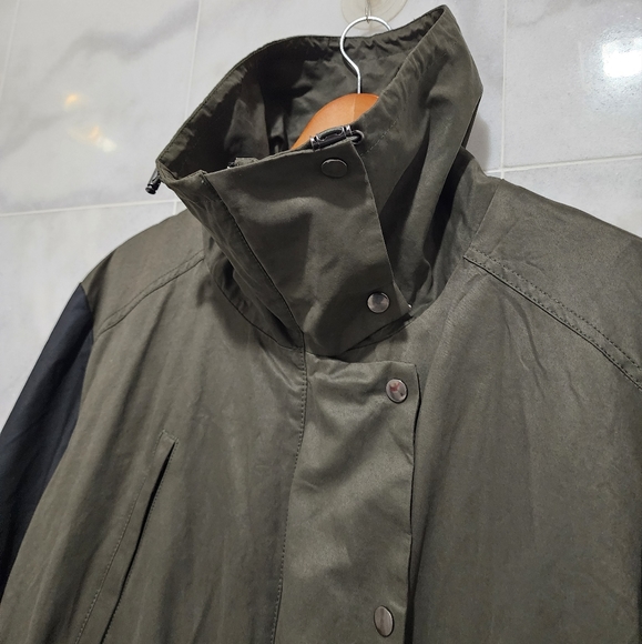 Lane Bryant Green Contrast Black Sleeve Anorak Jacket 26/28 - Picture 9 of 15